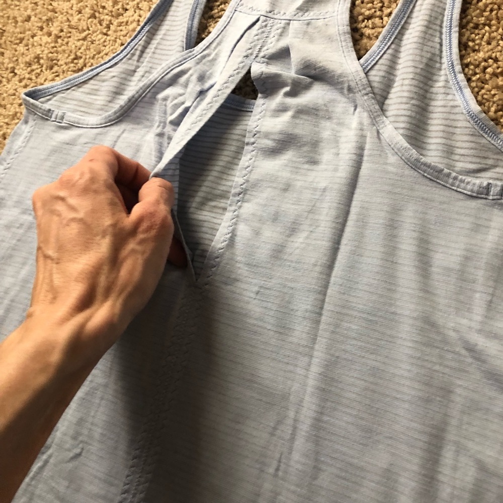 Lululemon tank - Picture 2 of 4